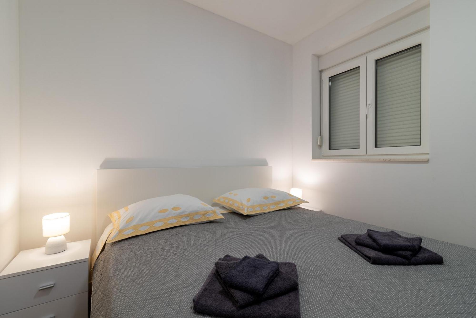 Apartman Dino Trogir Exterior foto